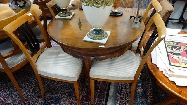 1 round table