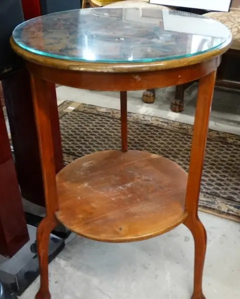 1 round side table