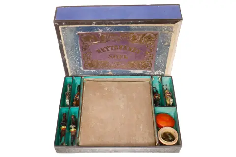 Старинная игра