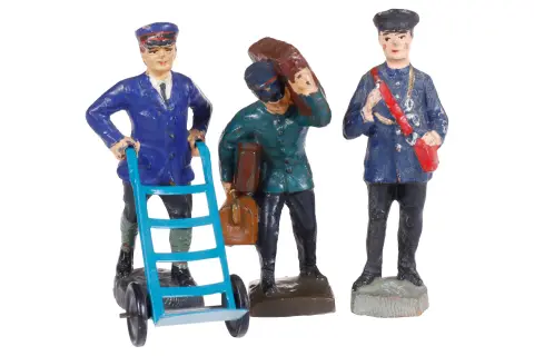 3 Elastolin en Lineol stationsfiguren