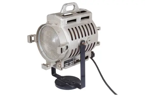 Киноосветитель Arri