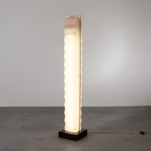 Ettore Sottsass – Stojací lampa model Cometa