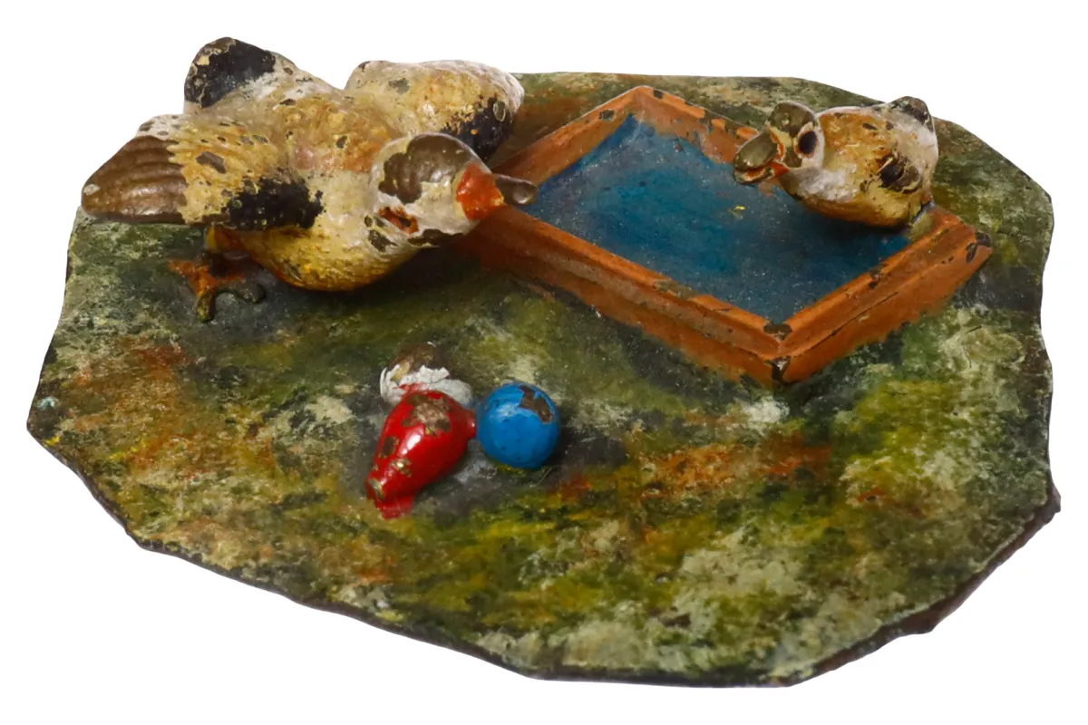 Weens brons kleine diorama met pluimvee