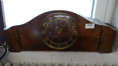 1 буфетные часы