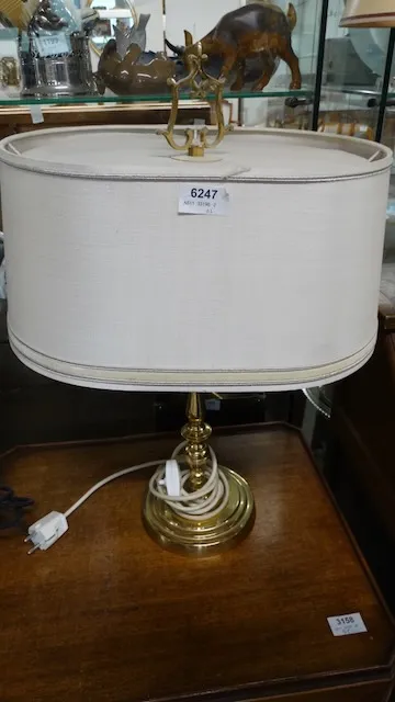 1 table lamp