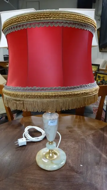 1 table lamp