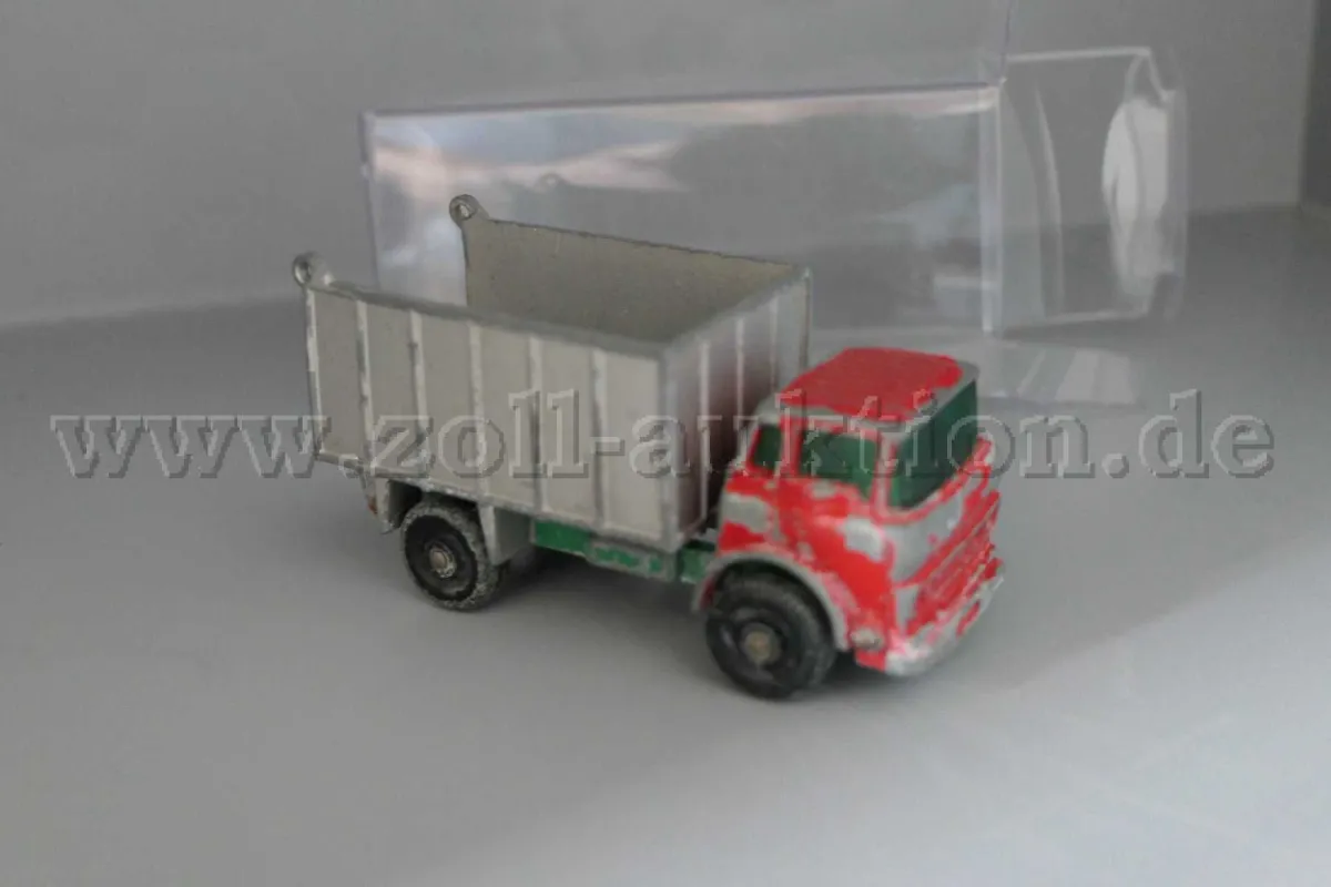 1 Matchbox by Lesney model car G.M.C. Tipper Truck Nr.26, 1:64