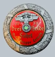 Leipzig 1938, NSKK Motor Gruppe Leipzig, Drei Heide Fahrt, производитель Wilhelm Helbing, Leipzig W33, диаметр 8,3 см, очень хорошее, коллекционное состояние