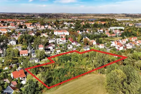Terrain d'environ 10 906 m² à la limite de Leipzig – Borsdorf