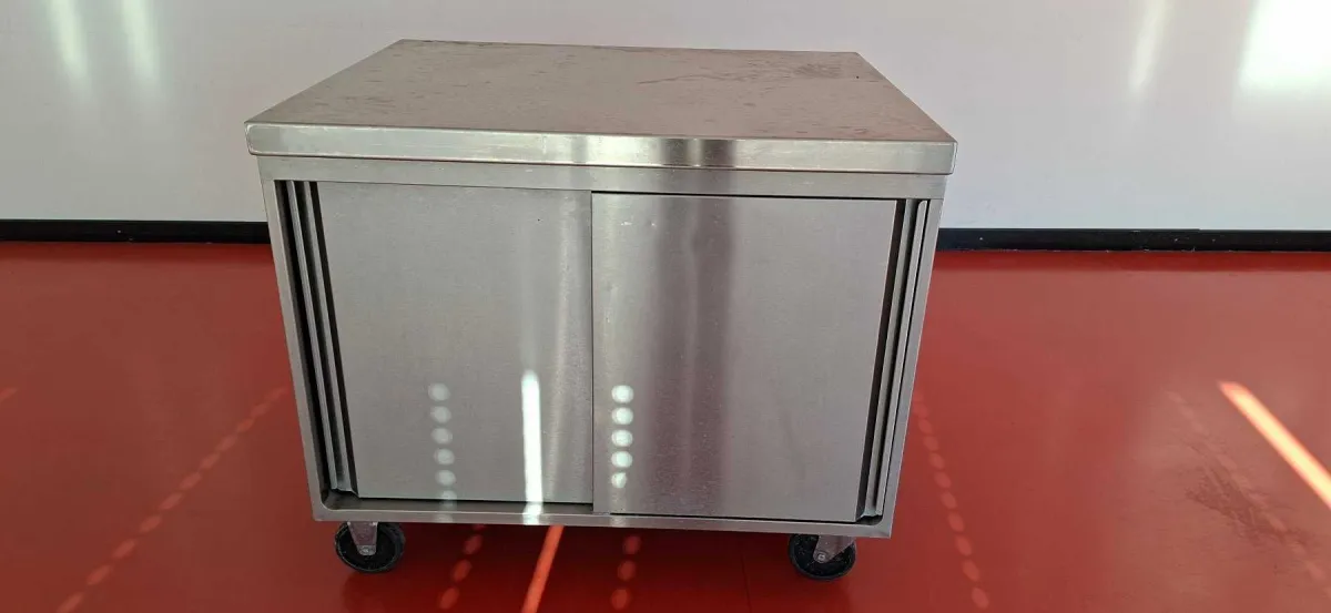 1 work table Rieber mobile with sliding doors
