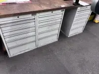 1 workbench with swivel work chair