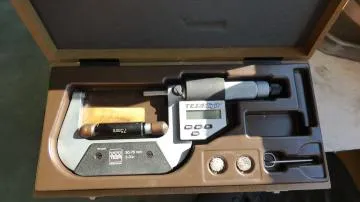 Digital outside micrometer make: TESA