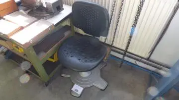 Tabouret de montage