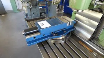 Étau de machine hydraulique