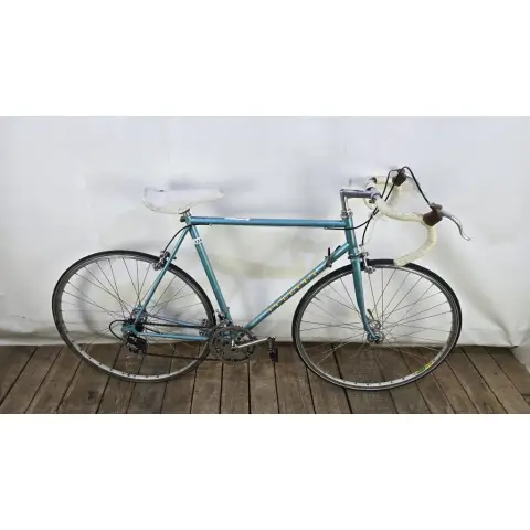 Road bike, blue