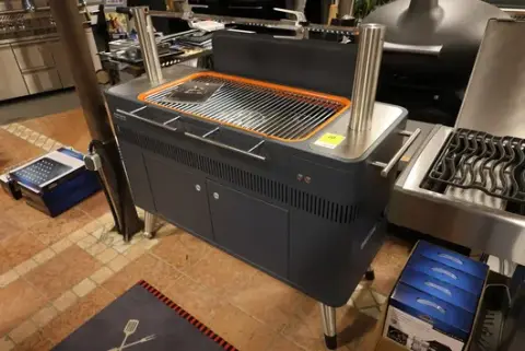 Everdur Kohlegrill mit Elektrischer Zündung