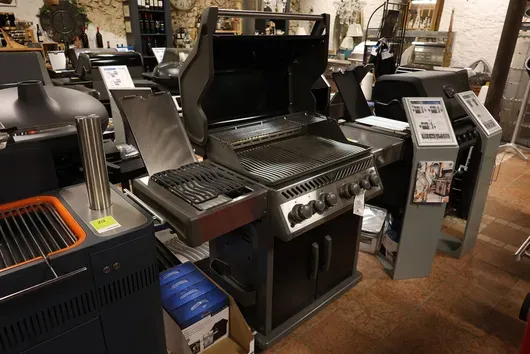 Napoleon Gasgrill Rogue SE 525