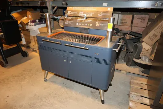 Everdure Holzkohlegrill Hub