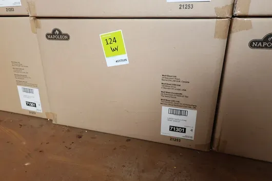 4 x Napoleon Sizzle Zone Brenner - Windschutz mit Spießhalter
