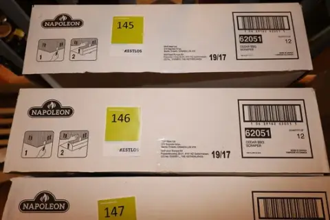 1 x Karton Napoleon Grillschaber aus Zedernholz Cadar BBY Scraper