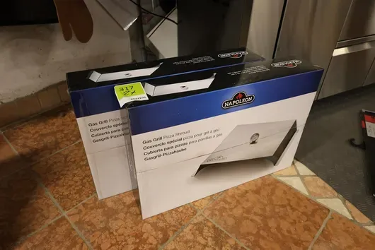 2 kryty na pizzu Napoleon pro plynový gril