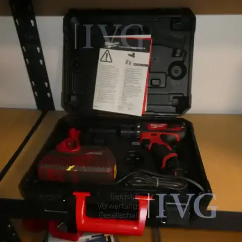 Аккумуляторная отвертка MILWAUKEE M12 BDD