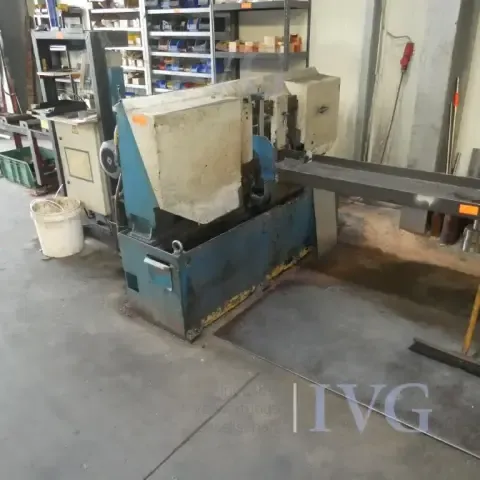 Pozioma automatyczna piła taśmowa JAESPA W 270 A
