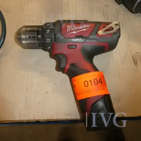 Аккумуляторная отвертка MILWAUKEE M12 BDD