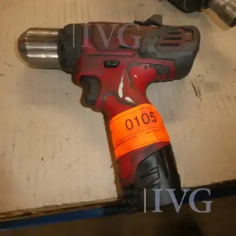 Аккумуляторная отвертка MILWAUKEE M12 BDD