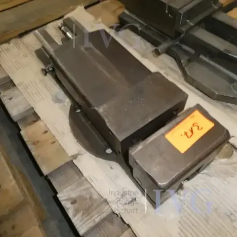 Étau de machine
