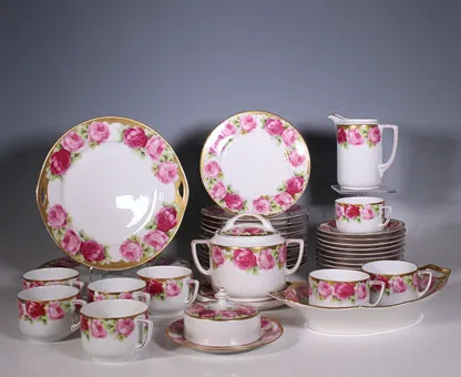 Striegau, serwis porcelanowy Art déco, dekor wieńca z róż, ok. 1910-1930, Niemcy/Śląsk.