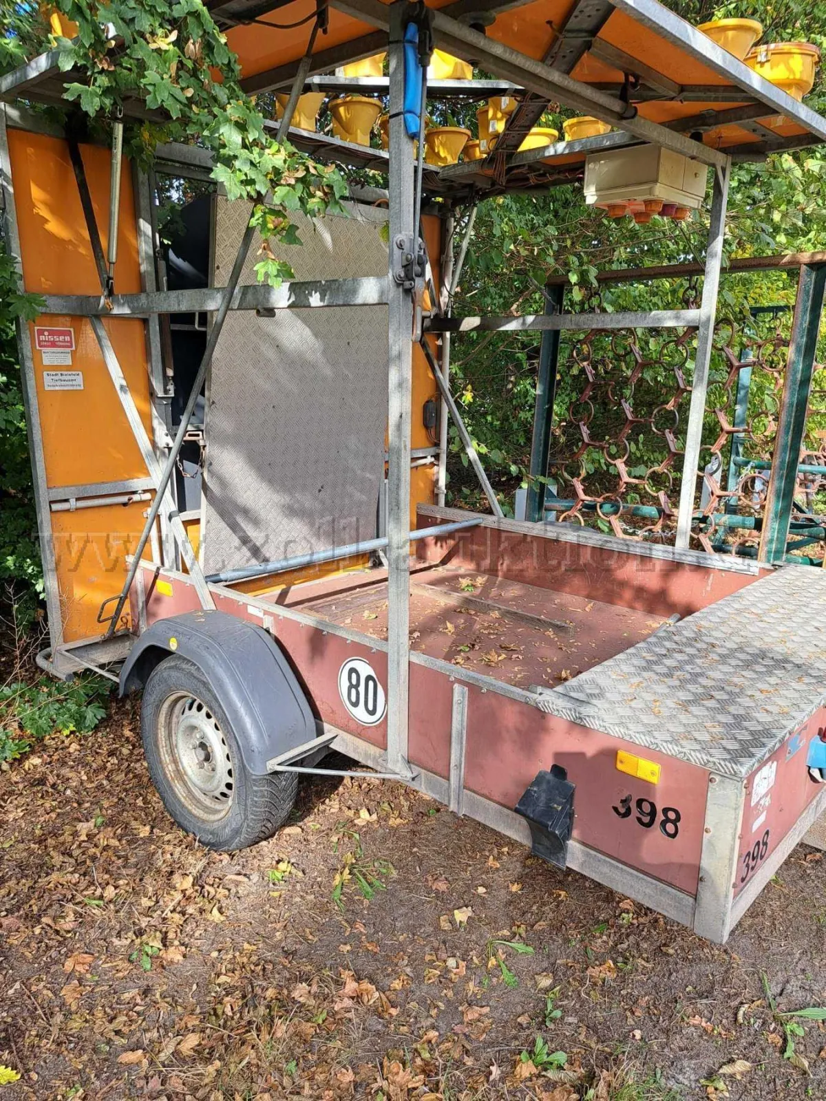 1 mobile barrier board Nissen A2 (defective control electronics)
