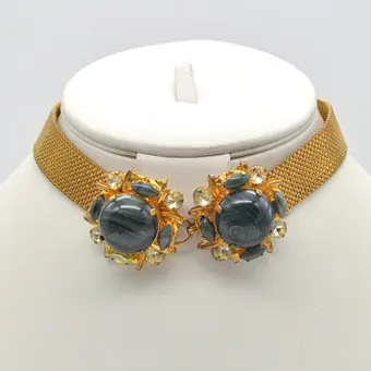 Mesh necklace, gold-plated, with glass insert, 20th century.