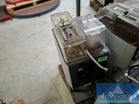 Machine à café automatique MELITTA Cafina XT4 année 2022