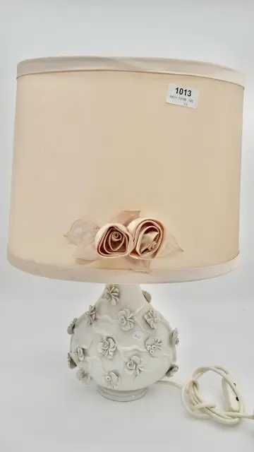 1 stolní lampa