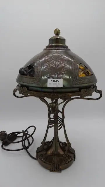 1 stolní lampa