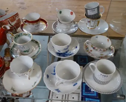 1 Lot Moccatassen, teils Meissen