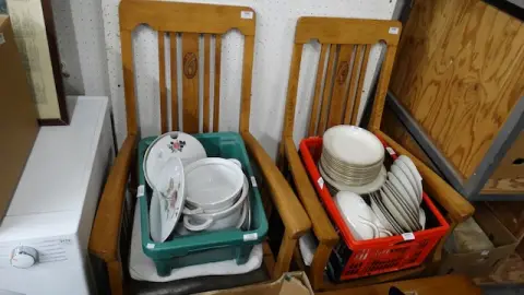 2 stoelen + 2 armstoelen