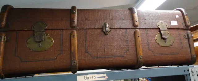 1 Überseekoffer