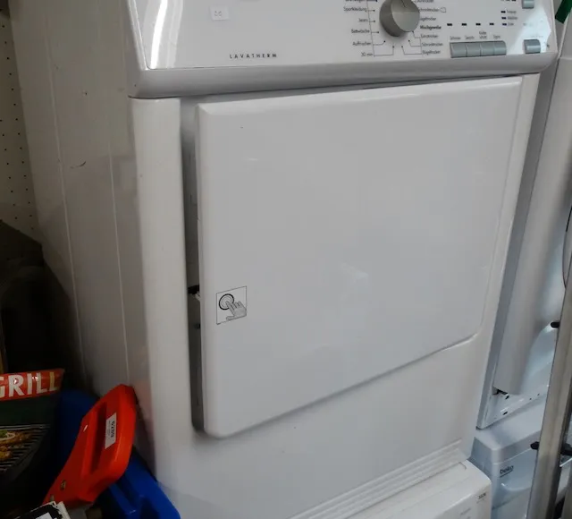 1 sèche-linge AEG