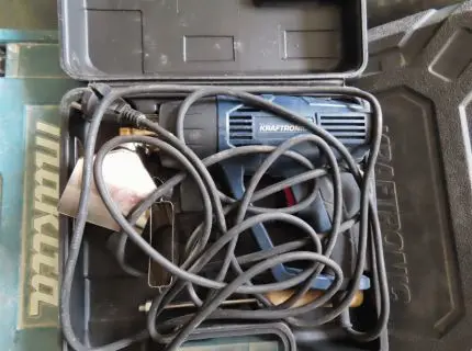 1 heat gun, make Kraftronic, type KT-HG 2000, 2,000 W, serial no. EB092813, year 07/2024, in case