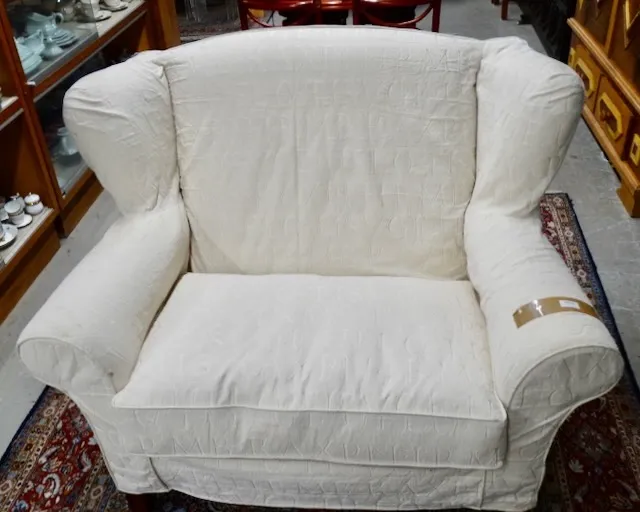 1 breiter Sessel