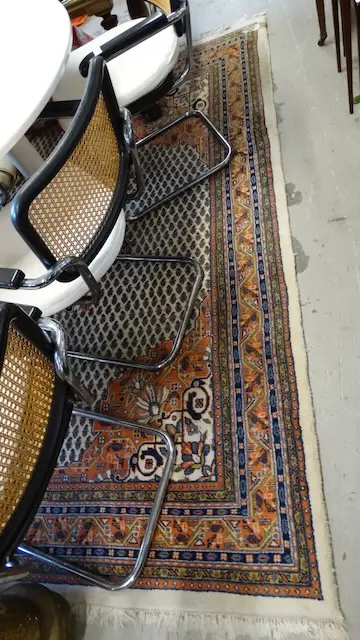 1 oriental rug