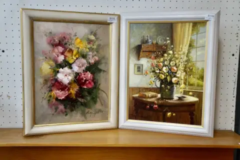 2 Blumenbilder sig.