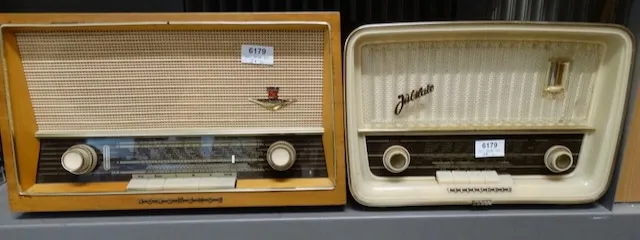 2 oude radio's