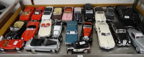 1 partia modeli samochodów