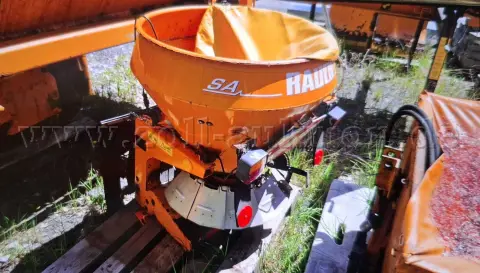 1 komunální sypač Rauch SA 250