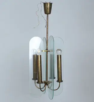 Hängeleuchte aus Metall und Glas.