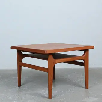 NIELS BACH for Moelfabrik Randers, coffee table, teak, 1960s, Denmark.