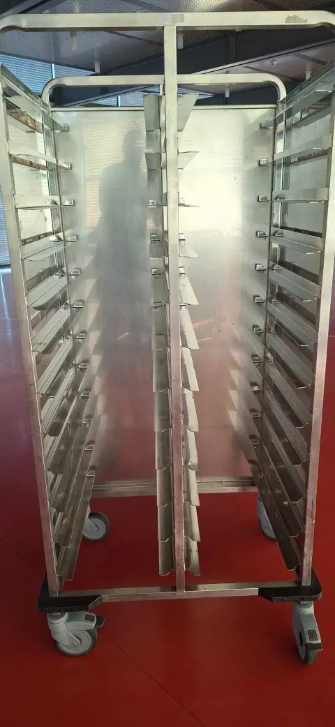 1 wózek na tace Rieber na 2x12 tace GN